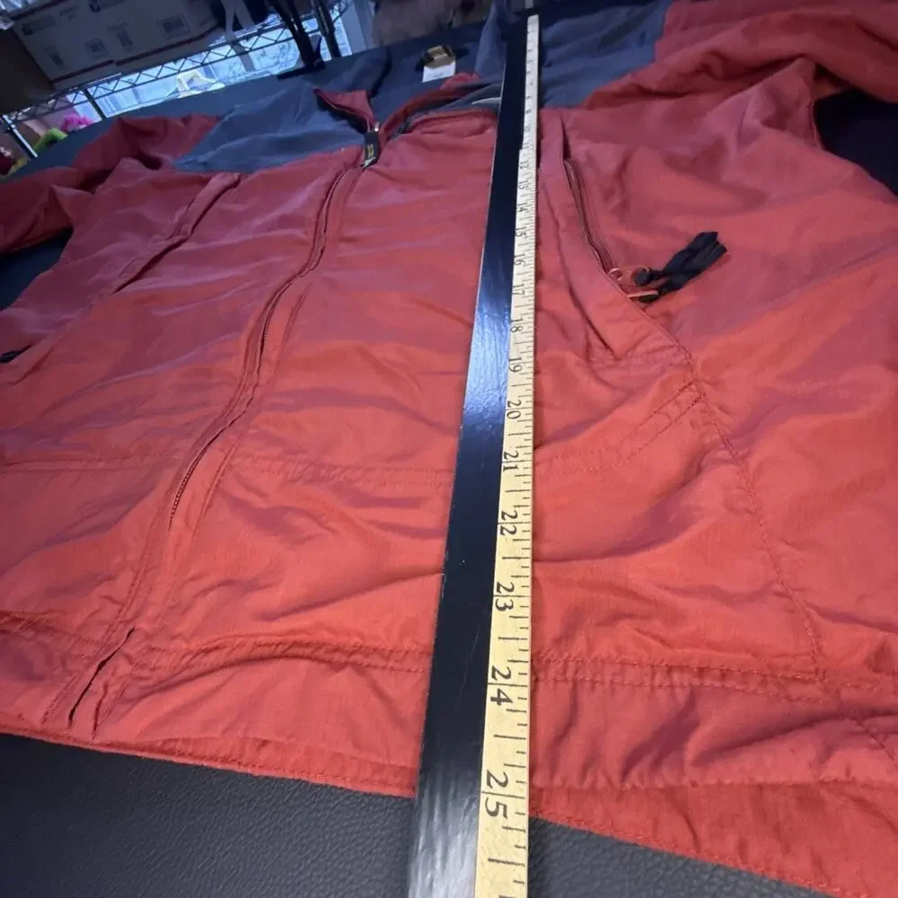 REI Jacket Men's Medium Maroon Full Zip Lined Windbreaker Outdoors Pockets - Picture 8 of 8